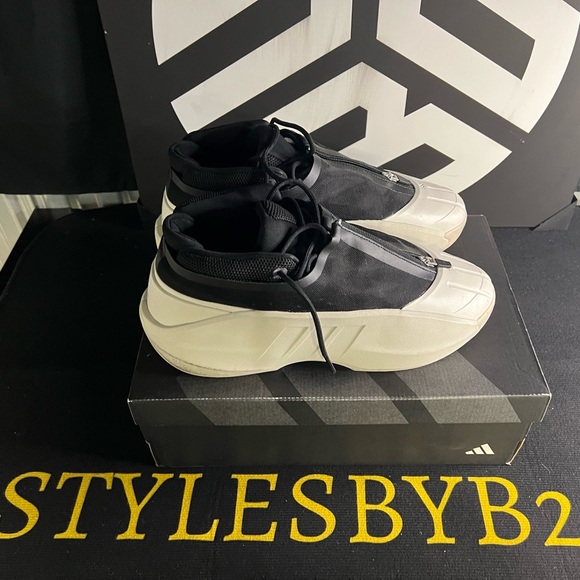 adidas Black and White Sneakers - Picture 4 of 4